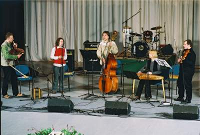 Ansambel Mälutagune Põlva Folkfest 2004